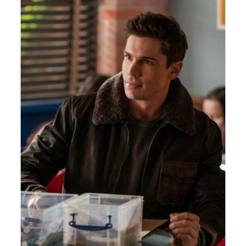 Roswell, New Mexico S03 Gregory Manes Leather Jacket